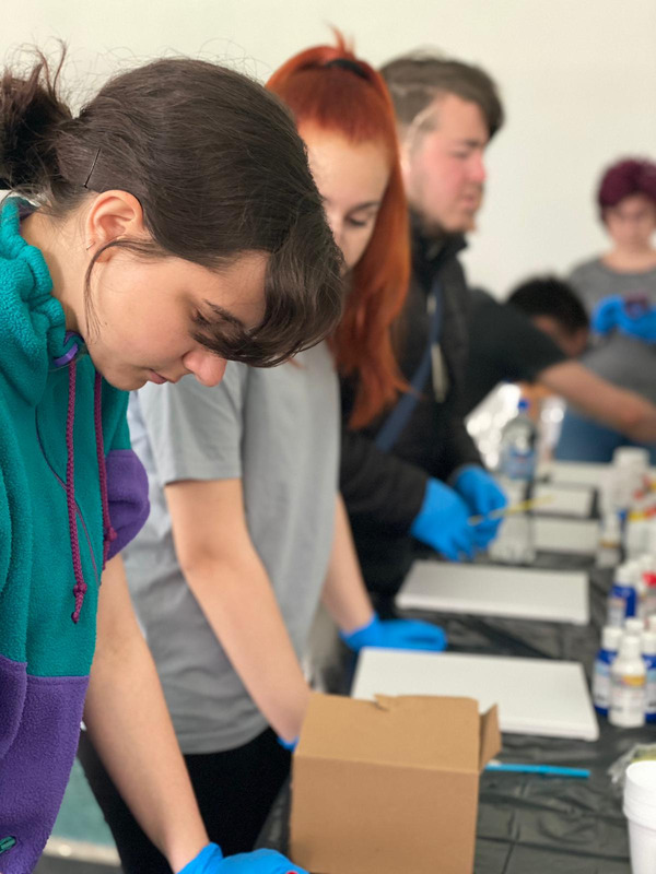 Млади за активно општество